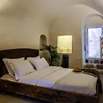 Gasthuis Exi Castle 4*