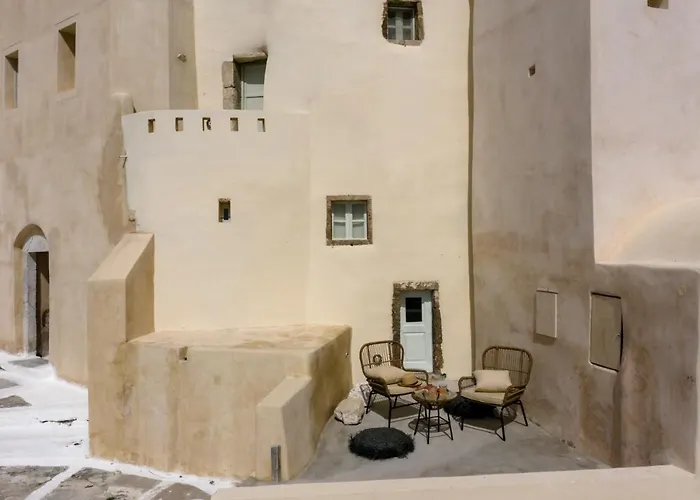 Exi Castle Pensionat 4*