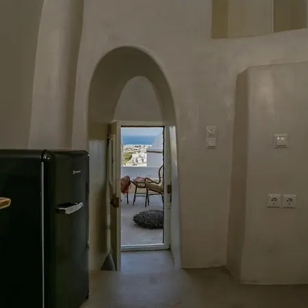 Exi Castle Emporio (Santorini)