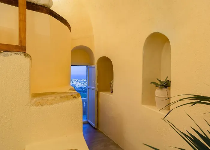 Exi Castle Emporio (Santorini)
